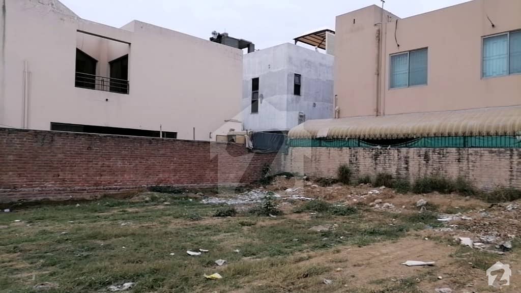 1 Kanal Residential Plot Facing Park For Sale in F Block Sui Gas Housing Society Lahore.