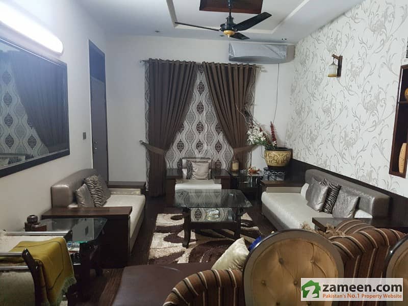 فیصل ٹاؤن لاہور میں 4 کمروں کا 10 مرلہ مکان 2.9 کروڑ میں برائے فروخت۔