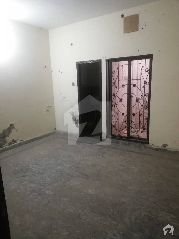 مہر فیاض کالونی لاہور میں 4 کمروں کا 3 مرلہ مکان 65 لاکھ میں برائے فروخت۔
