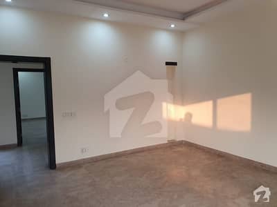 1 kanal Upper Portion For Rent In E Block Johar Town