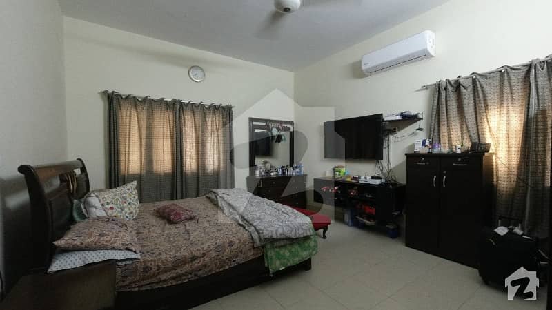 نارتھ ناظم آباد ۔ بلاک آئی نارتھ ناظم آباد کراچی میں 7 کمروں کا 10.8 کنال مکان 7.5 کروڑ میں برائے فروخت۔