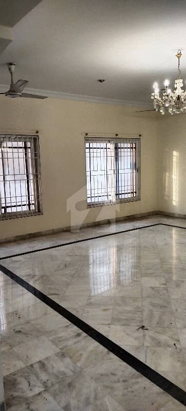 4500 Square Feet Upper Portion In Central Dha Phase 6 For Rent