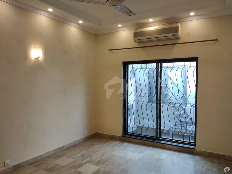 Prime Location 1 Kanal House For Sale