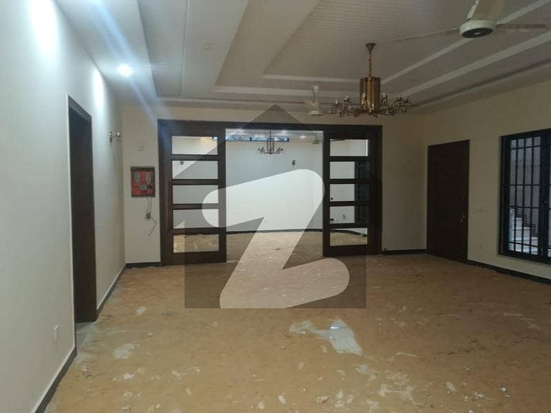 Brand New Luxury House Basement Lower Portion On Very Prime Location Available For Rent In F-11 , Islamabad