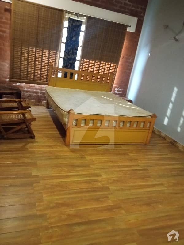 1 Kanal Upper Portion Available For Rent