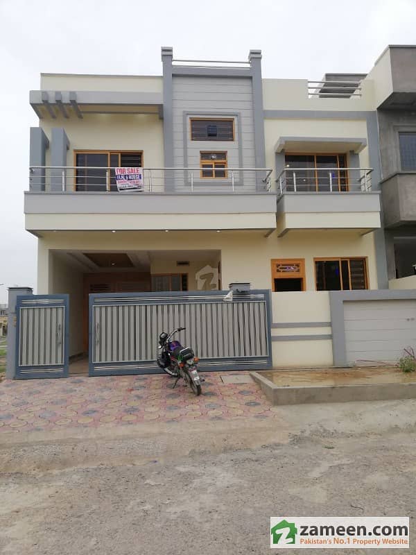 Beautiful Double Storey House For Sale 30X60 Newly Constructed
