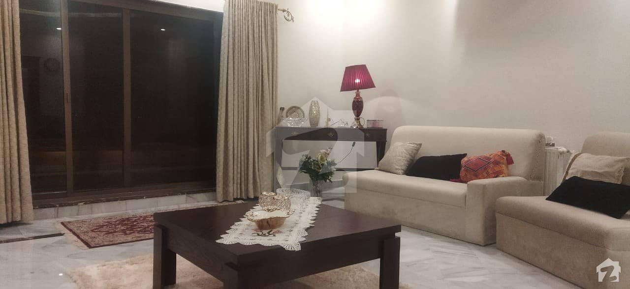 4 Kanal Farm House Available In Gulberg For Buyers Looking For A Quick Deal