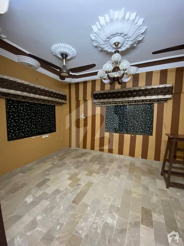 جمشید روڈ کراچی میں 2 کمروں کا 4 مرلہ فلیٹ 34 ہزار میں کرایہ پر دستیاب ہے۔