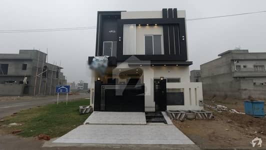 Khayaban-e-Amin House Sized 5 Marla For Sale
