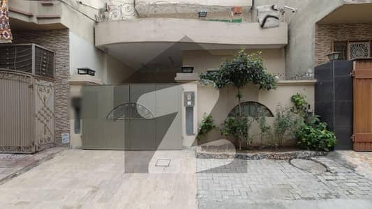 Beautiful 5 Marla House For Sale In Sabzazar L Block Lahore