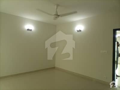 10 Marla 3-bedroom's Flat Available For Rent In Askari-10 Sec F.