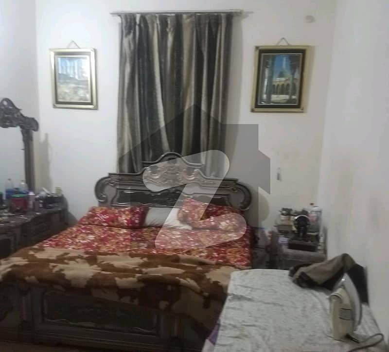 سبزہ زار سکیم ۔ بلاک این سبزہ زار سکیم لاہور میں 4 کمروں کا 5 مرلہ مکان 1.25 کروڑ میں برائے فروخت۔