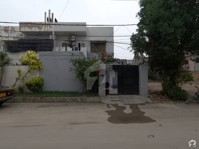 کراچی ایڈمنسٹریشن ایمپلائیز سوسائٹی جمشید ٹاؤن کراچی میں 2 کمروں کا 6 مرلہ زیریں پورشن 1.3 کروڑ میں برائے فروخت۔