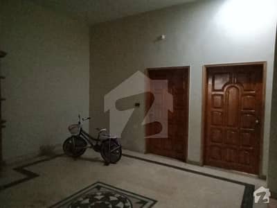 1215 Square Feet House In Model Colony - Malir For Rent