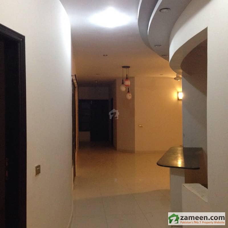 500 Sq. Yards Upper Portion On Rent - 2 Bedrooms Plus Study Room
