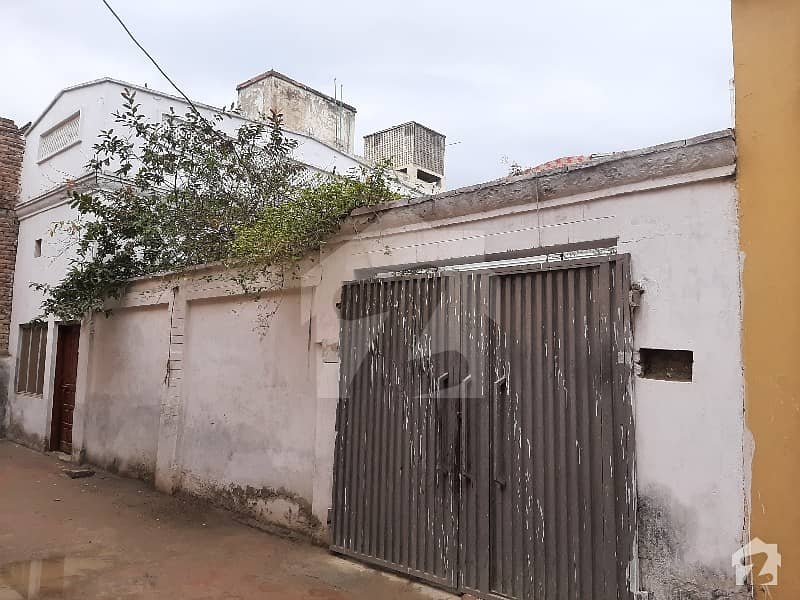 ملتان روڈ ڈیرہ غازی خان میں 4 کمروں کا 10 مرلہ مکان 80 لاکھ میں برائے فروخت۔
