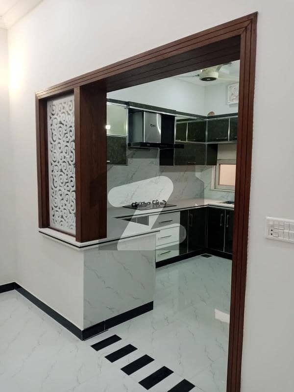 بحریہ ٹاؤن - نرگس ایکسٹیشن بحریہ ٹاؤن سیکٹر سی بحریہ ٹاؤن لاہور میں 3 کمروں کا 5 مرلہ مکان 1.55 کروڑ میں برائے فروخت۔