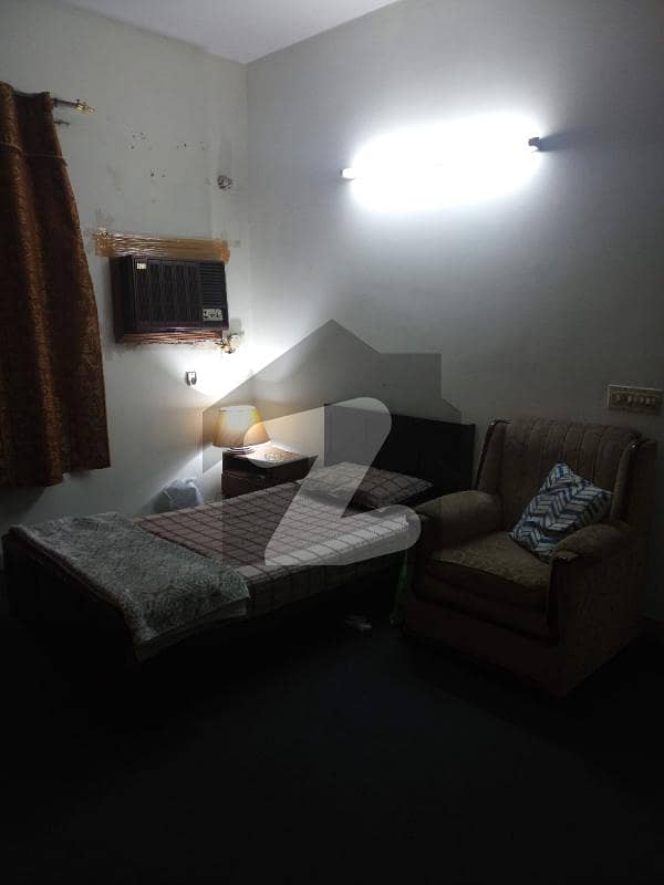 ڈی ایچ اے فیز 2 - بلاک کیو فیز 2 ڈیفنس (ڈی ایچ اے) لاہور میں 1 کمرے کا 4 مرلہ کمرہ 25 ہزار میں کرایہ پر دستیاب ہے۔