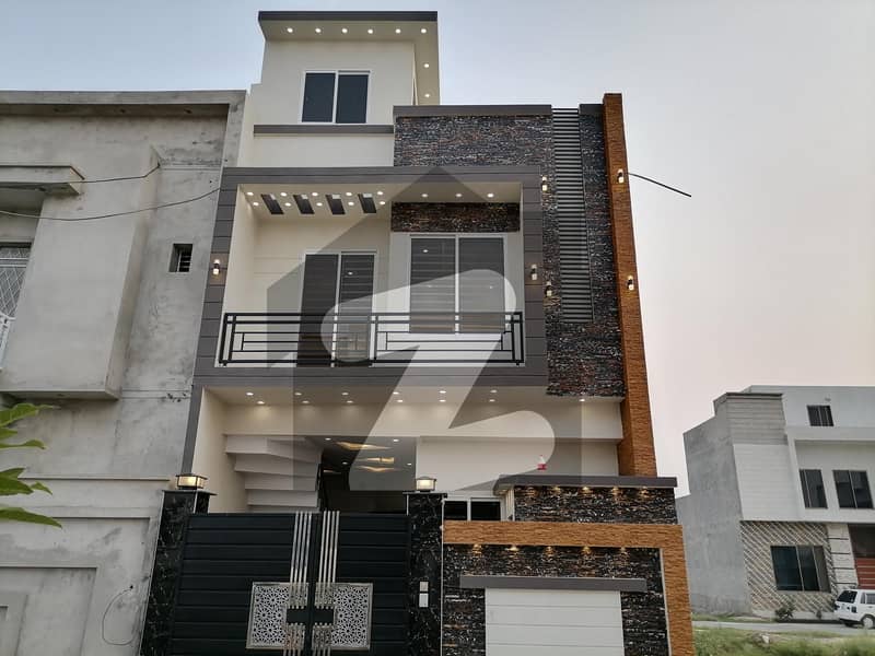 Good  3.5 Marla House For sale In Jeewan City - Phase 5