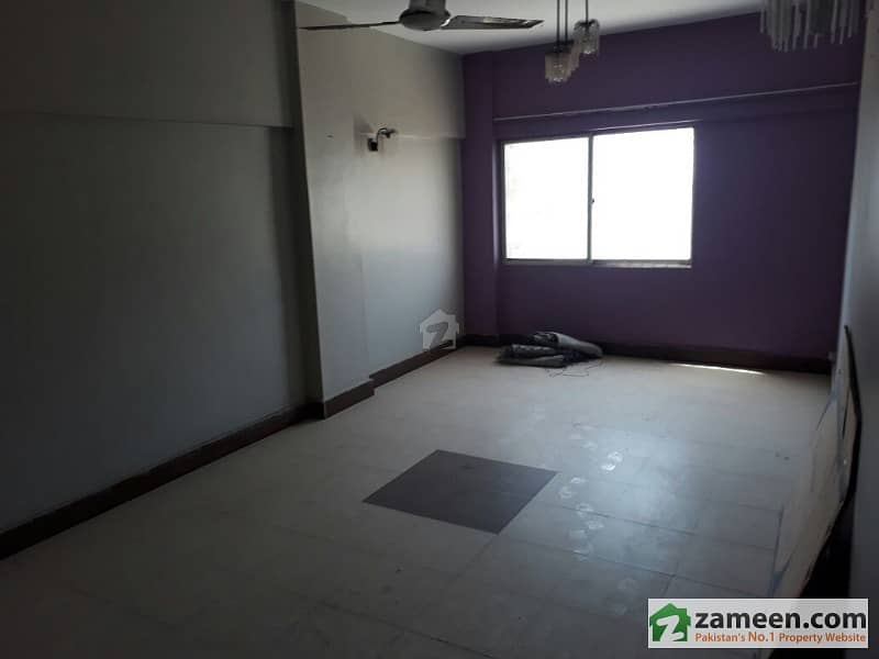 3 Bed D/D Flat Is Available For Rent