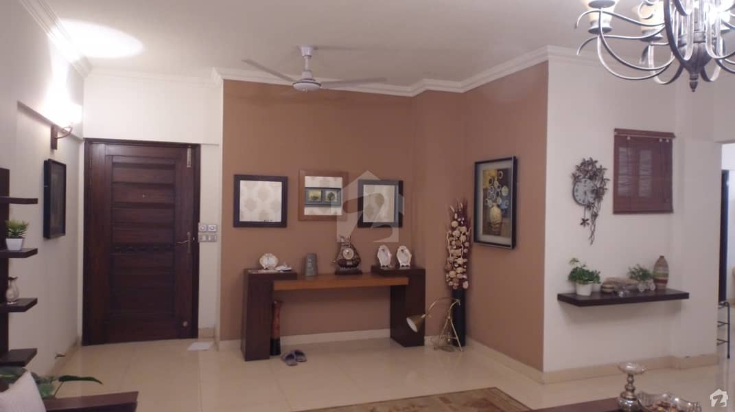 1 Bed Apartment Tv Lounge Open Kitchen Available For Sale