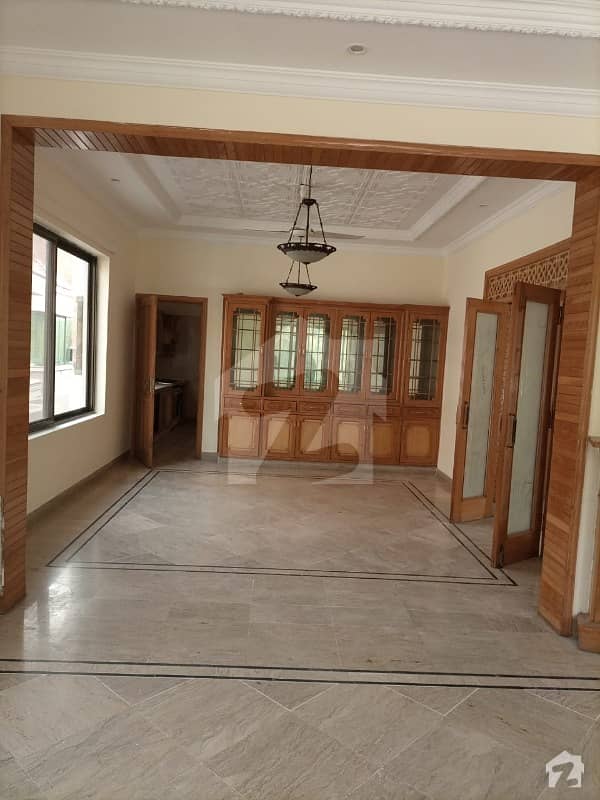 500 Square Yard Sun Face House Cda Transfer With Possession Available For Sale In Islamabad