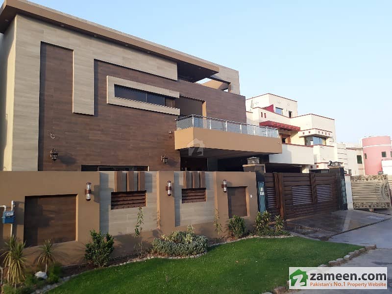 Alraziq Offers Brand New Owner Build House For Sale