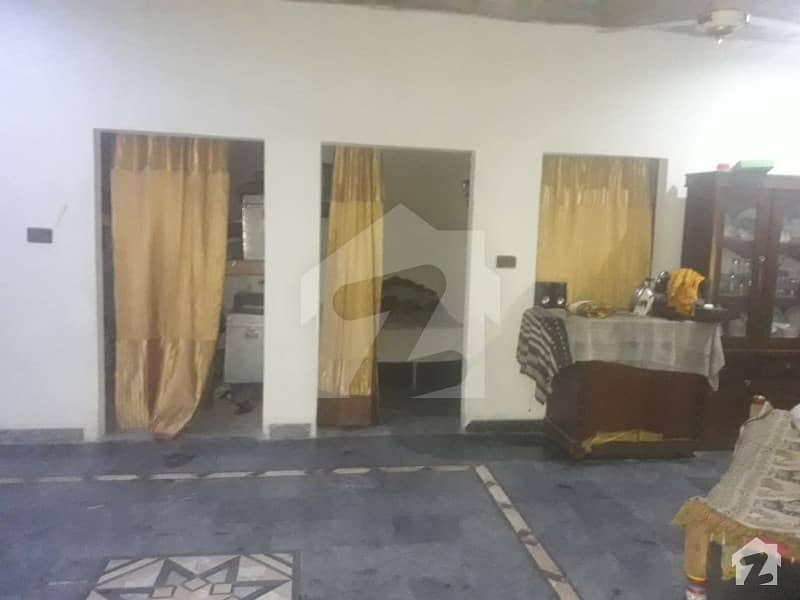 وڈبیری ہومز II میاں ذولفقار علی شاہد روڈ فیصل آباد میں 4 کمروں کا 3 مرلہ مکان 65 لاکھ میں برائے فروخت۔