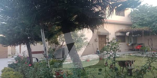 Centrally Located House In Malikyar Is Available For sale