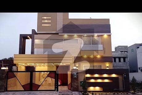 10 Marla Original House For Sale In Quaid Block Bahria Town Lahore