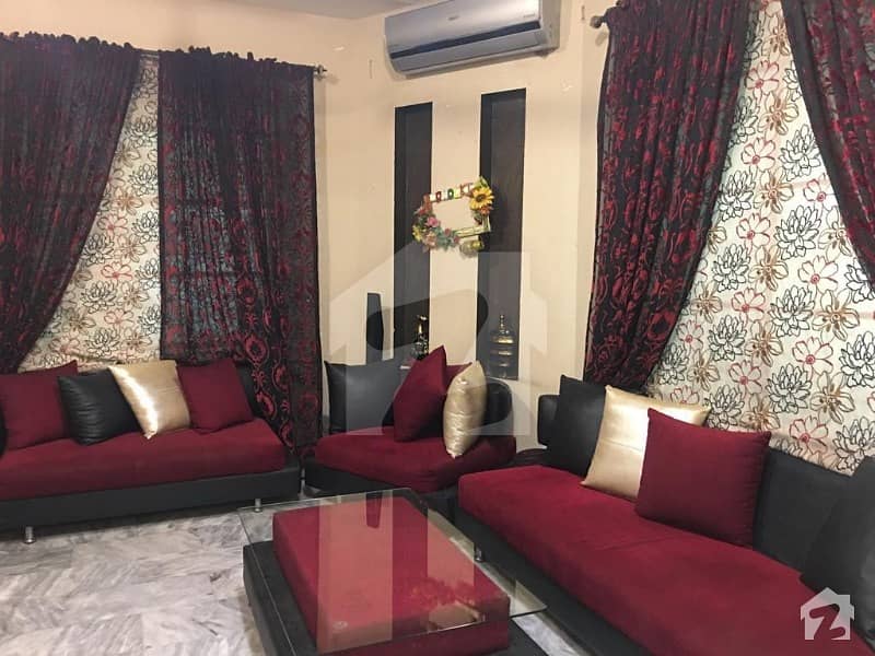 1 Kanal Upper Portion 3bedroom Tv Lounge Kitchen Car Parking