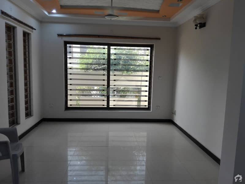 Spacious House Is Available For Rent In Ideal Location Of G-14