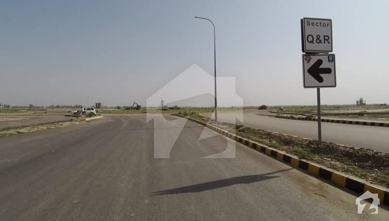You Can Get This Well-suited Commercial Plot For A Fair Price In Lahore