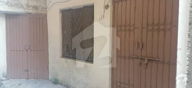 کری روڈ ایریا راولپنڈی میں 4 کمروں کا 5 مرلہ مکان 1.3 کروڑ میں برائے فروخت۔