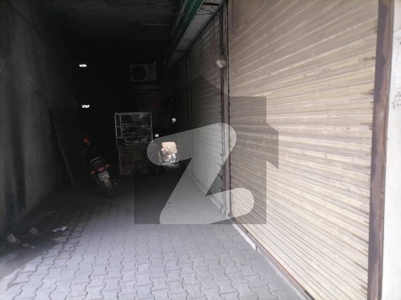 202 Square Feet Shop For sale In Civil Lines