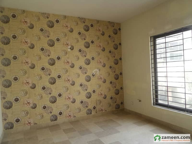 Upper Portion Available For Rent Upper Portion Available For Rent