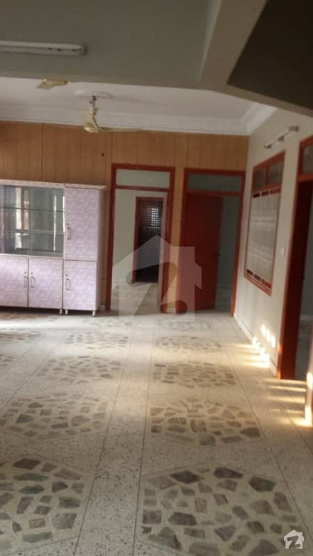 Portion For Rent In Gulshan Block 3