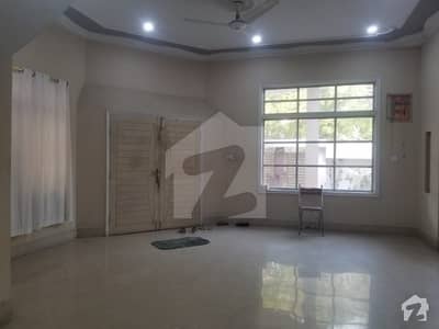گلشنِ معمار - سیکٹر ڈبلیو گلشنِ معمار گداپ ٹاؤن کراچی میں 3 کمروں کا 16 مرلہ مکان 5.1 کروڑ میں برائے فروخت۔