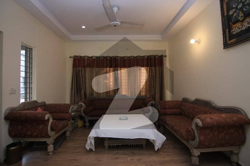 5 Marla House For Rent With Servant Quarter Near Main Road Divine Garden
