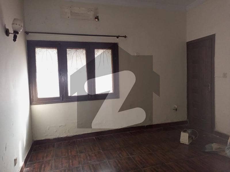 ایف ۔ 7 اسلام آباد میں 4 کمروں کا 1.2 کنال مکان 18 کروڑ میں برائے فروخت۔