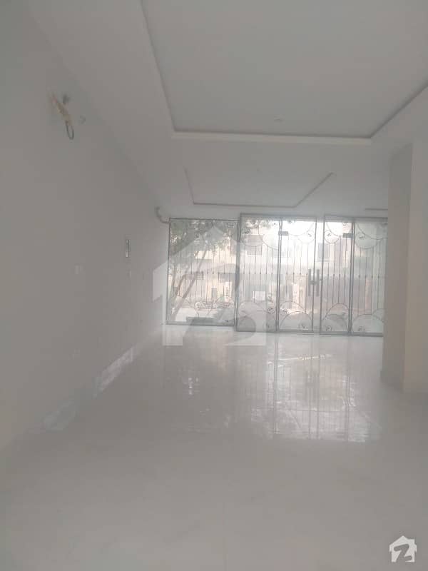 In Bahria Town - Rafi Block 350 Square Feet Office For Rent
