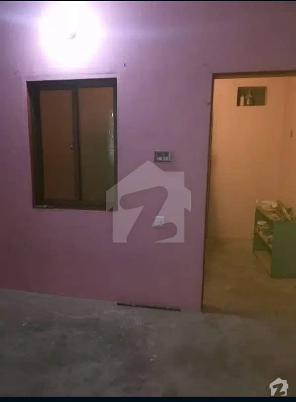 محمود آباد کراچی میں 2 کمروں کا 2 مرلہ فلیٹ 15 ہزار میں کرایہ پر دستیاب ہے۔