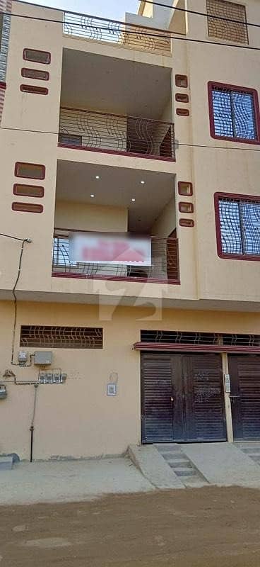 دہلی سوداگرن سوسائٹی شاہ فیصل ٹاؤن کراچی میں 6 کمروں کا 6 مرلہ مکان 2.15 کروڑ میں برائے فروخت۔