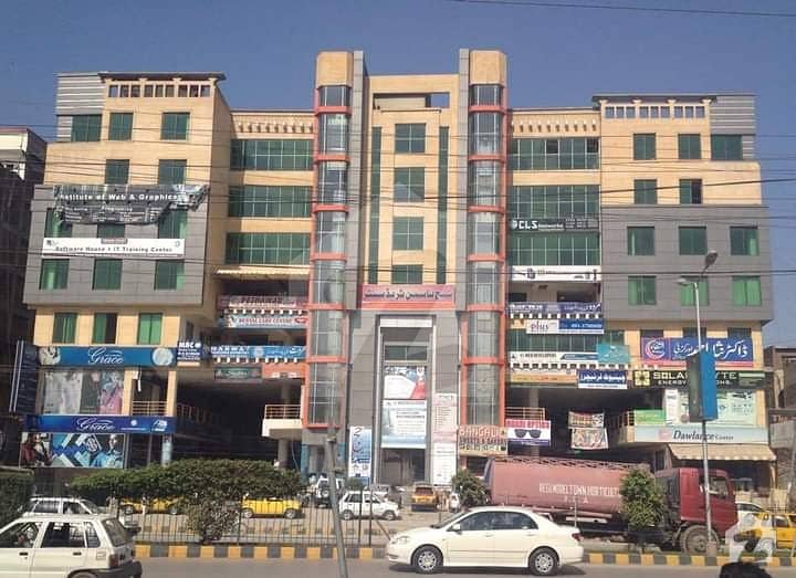 یونیورسٹی روڈ پشاور میں 2 کمروں کا 2 مرلہ فلیٹ 60 لاکھ میں برائے فروخت۔