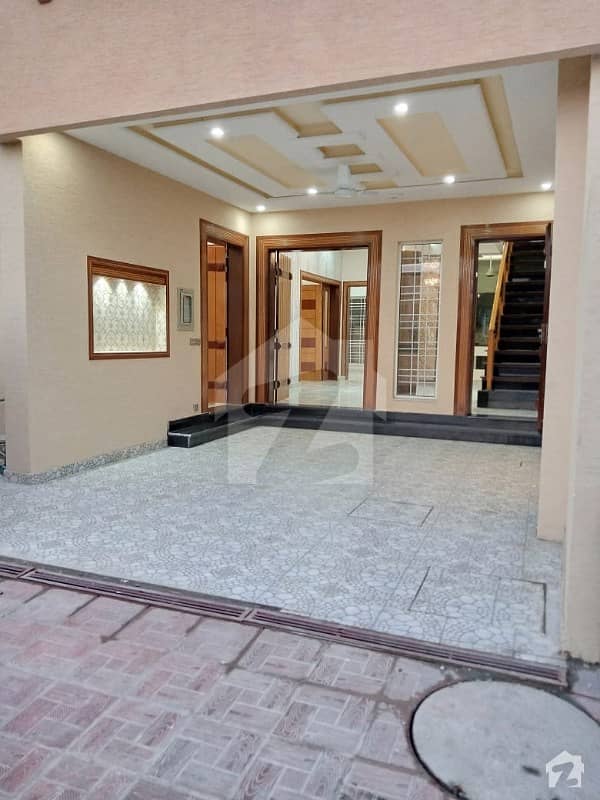 A beautiful and lavish house for sale in phase 8
