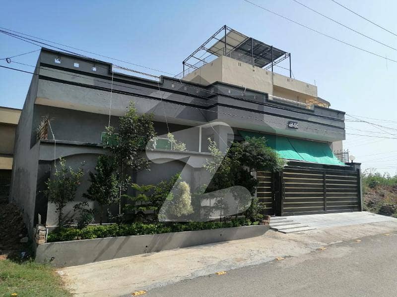 10 Marla Beautiful House For Sale In Gulshan Abad Clifton Township