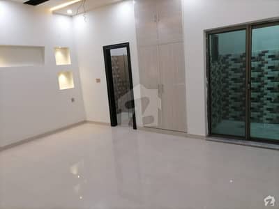 ستارہ ویلی فیصل آباد میں 8 مرلہ مکان 1.75 کروڑ میں برائے فروخت۔
