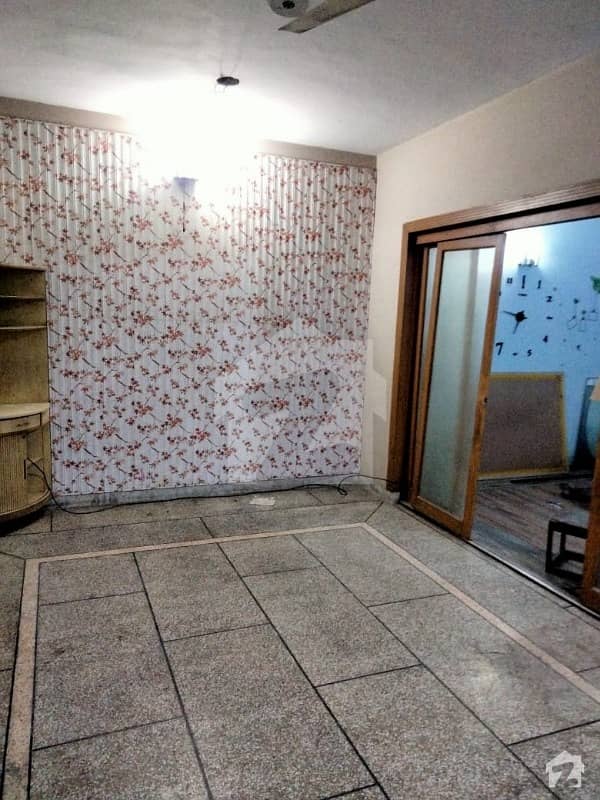 پیکو روڈ لاہور میں 3 کمروں کا 5 مرلہ مکان 50 ہزار میں کرایہ پر دستیاب ہے۔