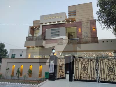 10 Marla Fully Luxury House For Sale In Bahria Town Lahore, Janiper Block