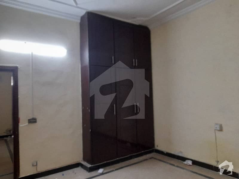 غوری ٹاؤن فیز 4 اے غوری ٹاؤن اسلام آباد میں 2 کمروں کا 7 مرلہ مکان 35 ہزار میں کرایہ پر دستیاب ہے۔